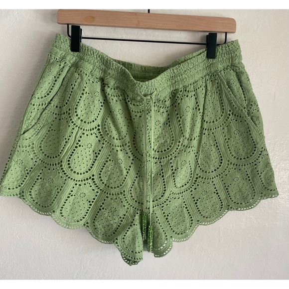 Farm Rio Pineapple Eyelet Shorts Green Drawstring Pockets Scalloped Hem L EUC - Picture 2 of 14